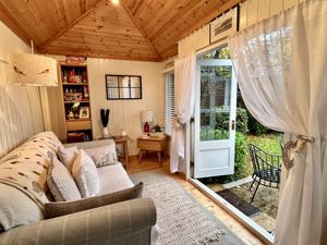Garden Room- click for photo gallery